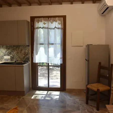Apartment Elba Borgo Di Latrano
